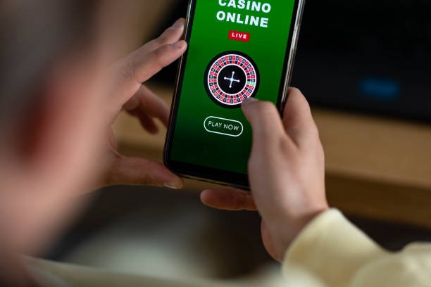 Live dealer baccarat studio on phone